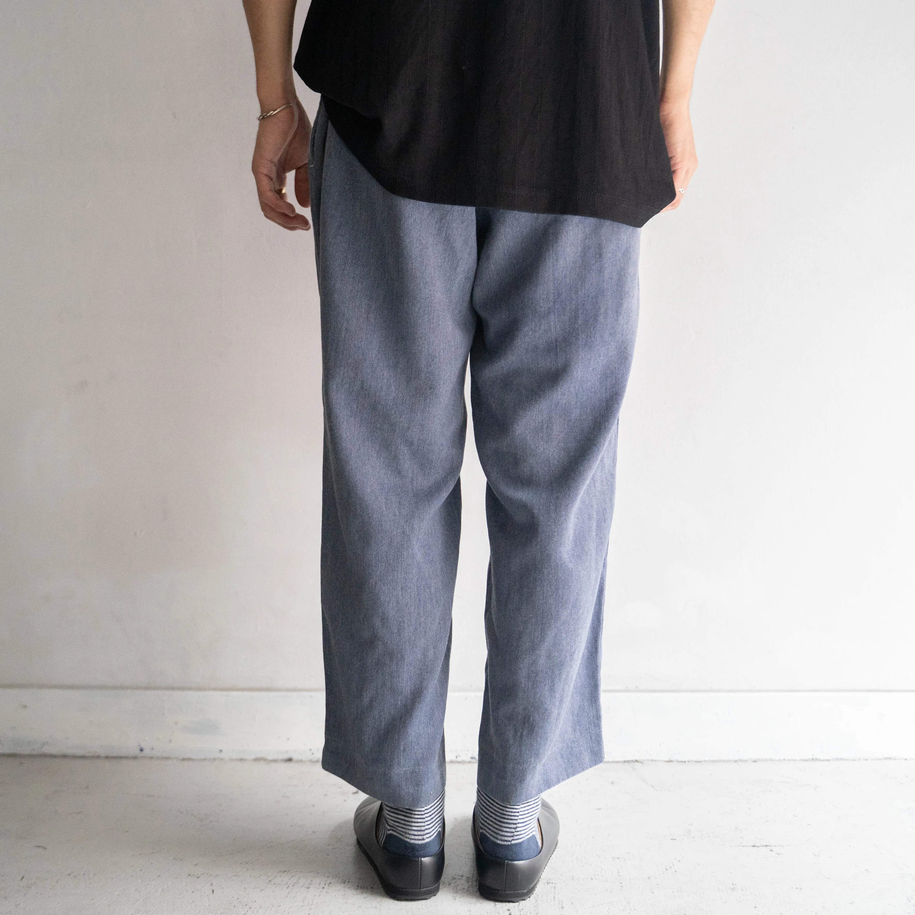 2000s Italian military one tuck gray slacks -black dyed-